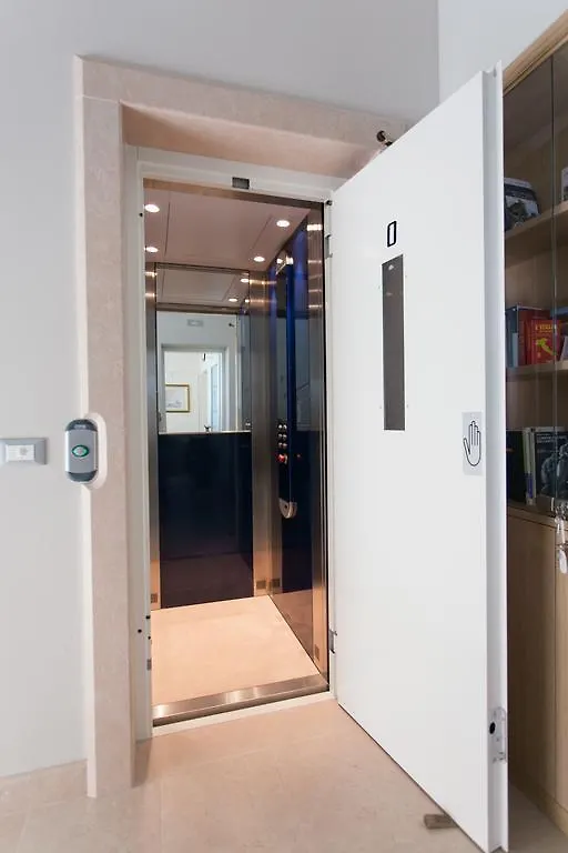Affittacamere Meublé CA' RODI 3 Leoni Hotel Crespano del Grappa