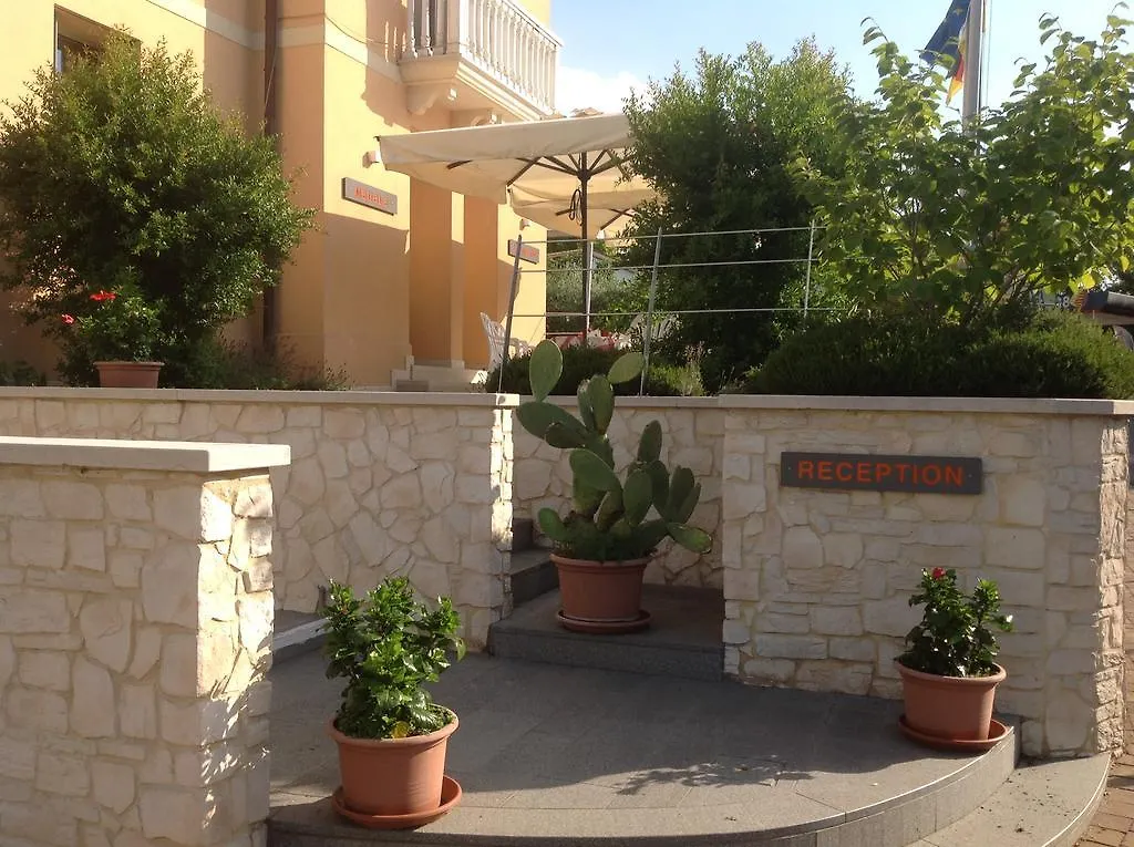 Meublé CA' RODI 3 Leoni Hotel Crespano del Grappa