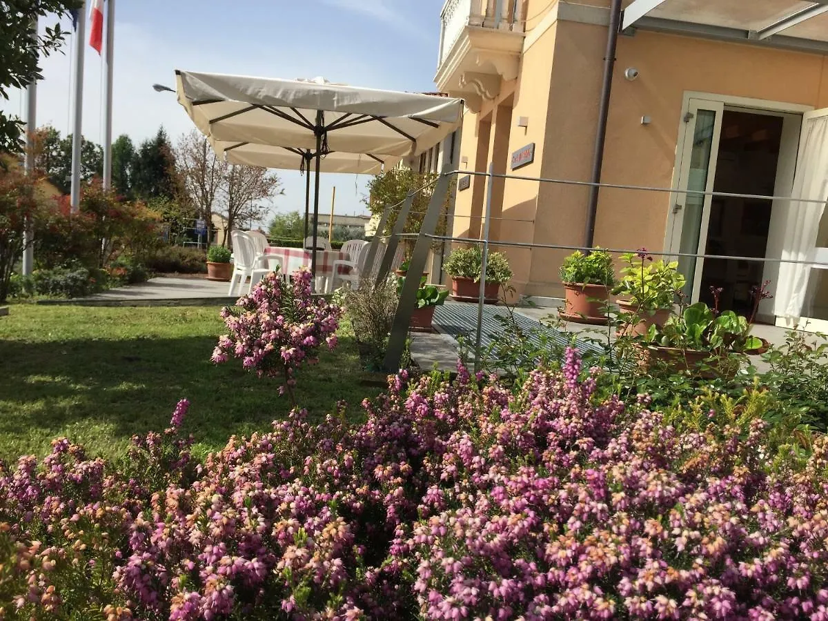 Affittacamere Meublé CA' RODI 3 Leoni Hotel Crespano del Grappa