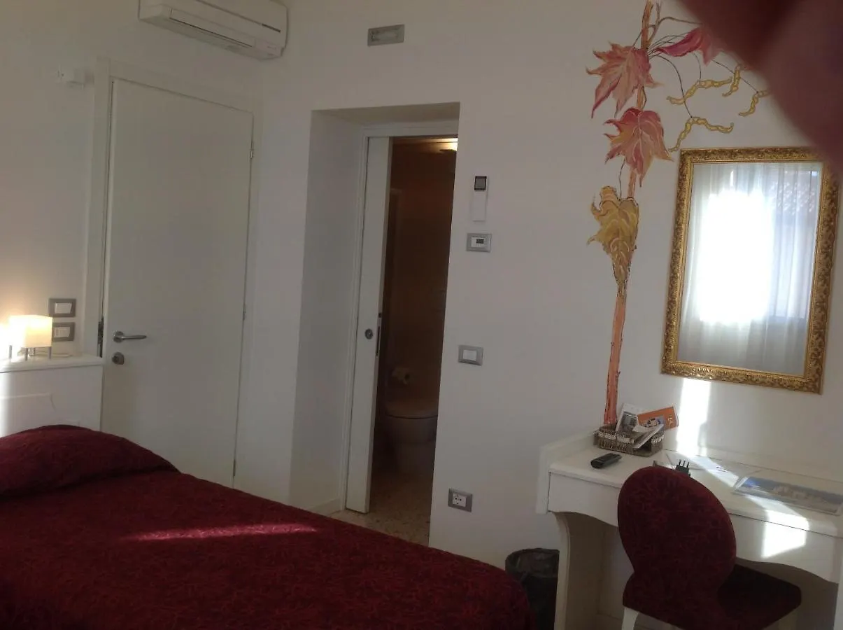 Meublé CA' RODI 3 Leoni Hotel Crespano del Grappa 0*,  Italia